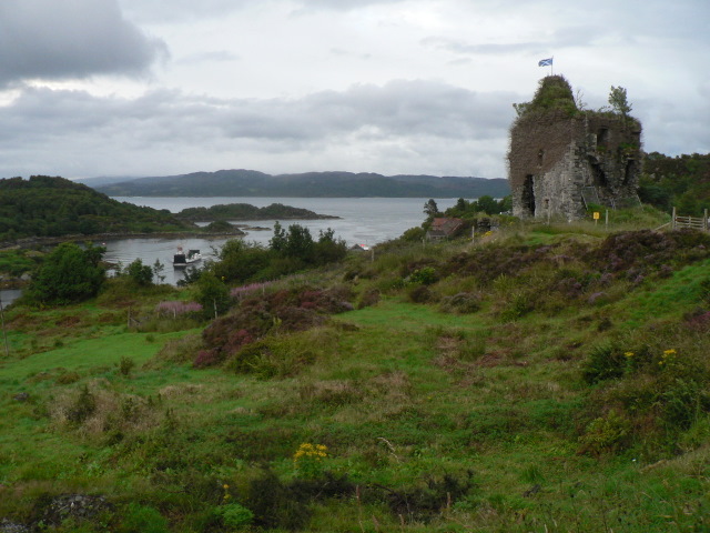 Tarbert Castle.jpg